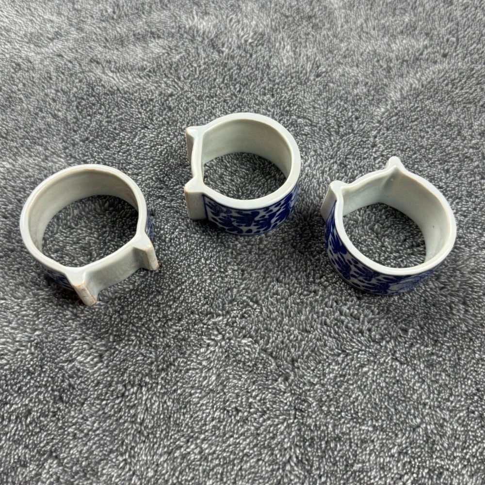 Vintage Blue White Ceramic Cat Head Napkin Rings Set of 3 Floral‎ Chinoiserie